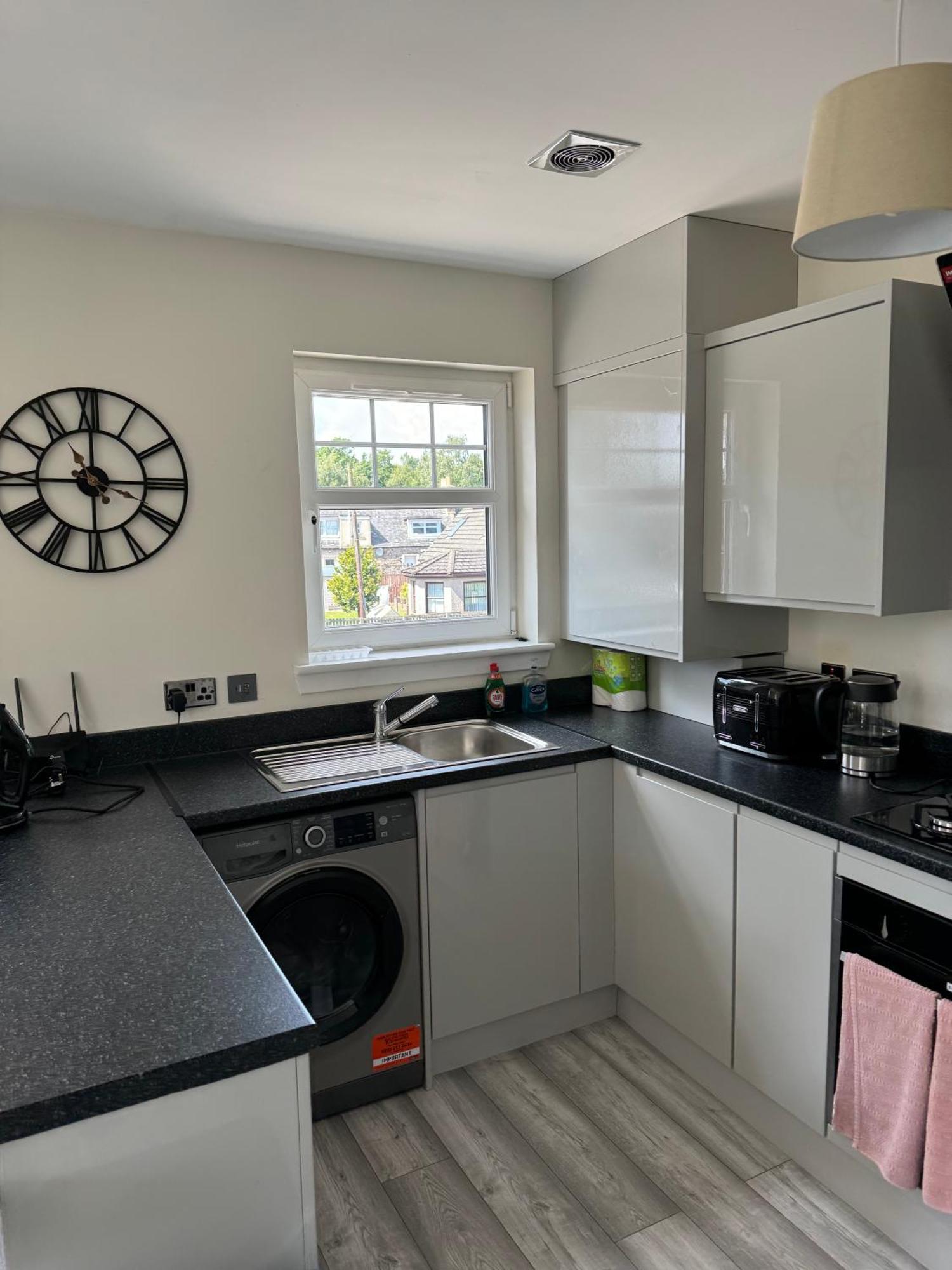 Modern 3 Bedroom Apartment In Markinch, Fife 외부 사진